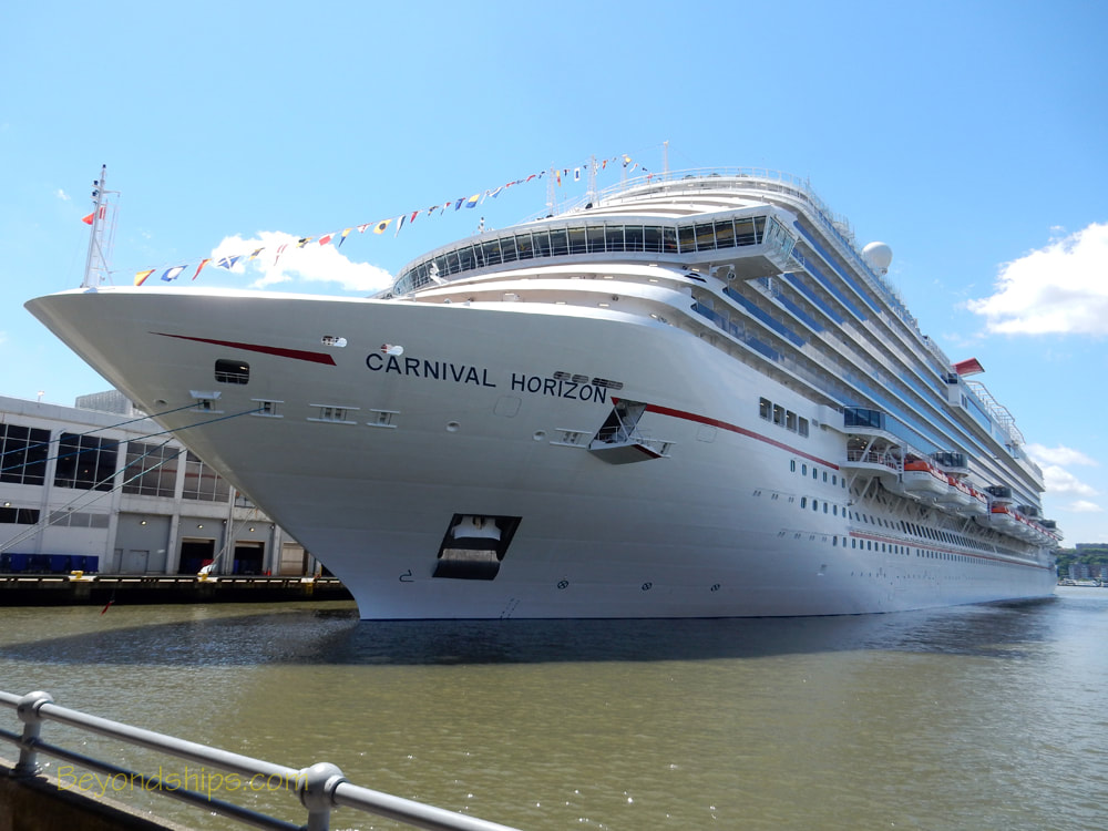 Cruise ship Carnival Horizon
