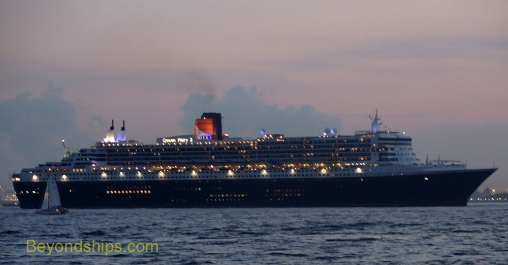 Queen Mary 2, cruise liner