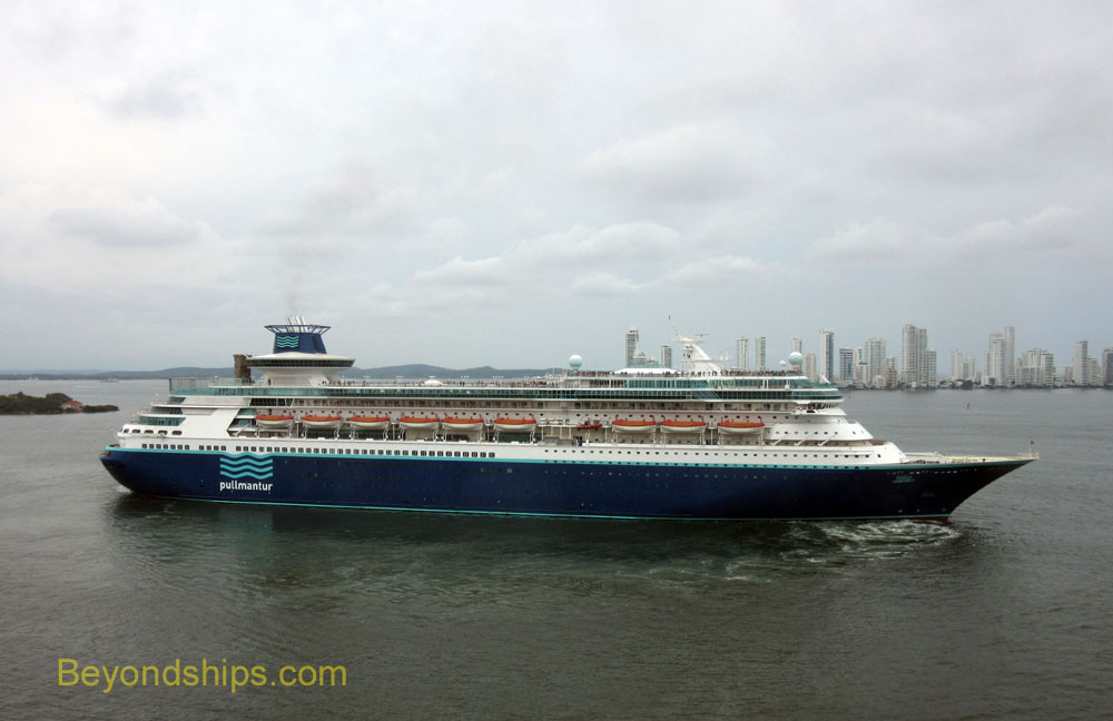 Monarch cruise ship
