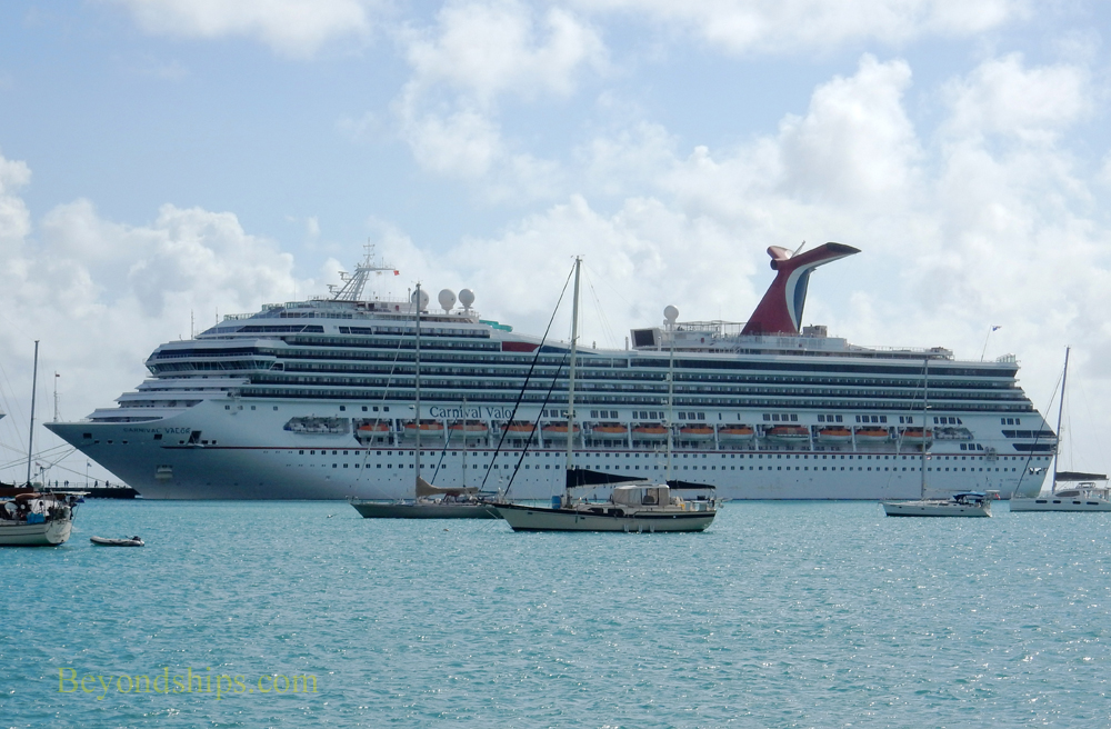 Picture Cruise ship Carnival Valor in St Thomas USVI