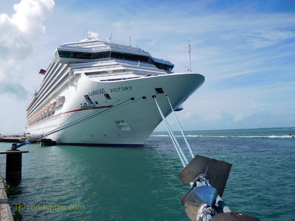 Carnival Victory cruise ship in Key West