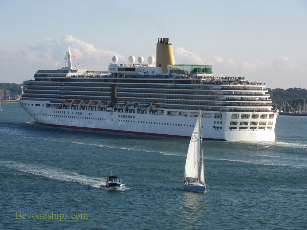 Picture Arcadia cruise ship