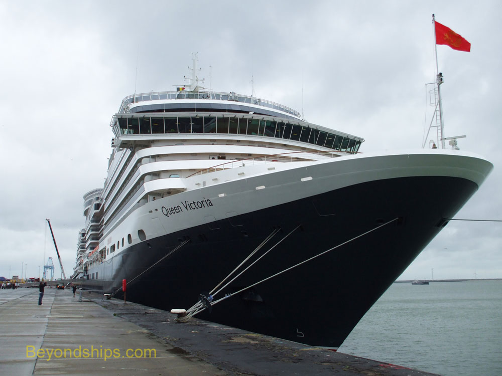 Cruise ship Queen Victoria in Zeebrugge