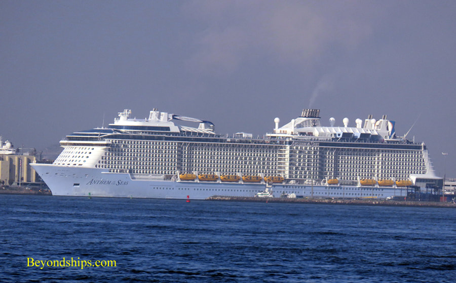 Cruise ship Anthem of the Seas in New York harbor