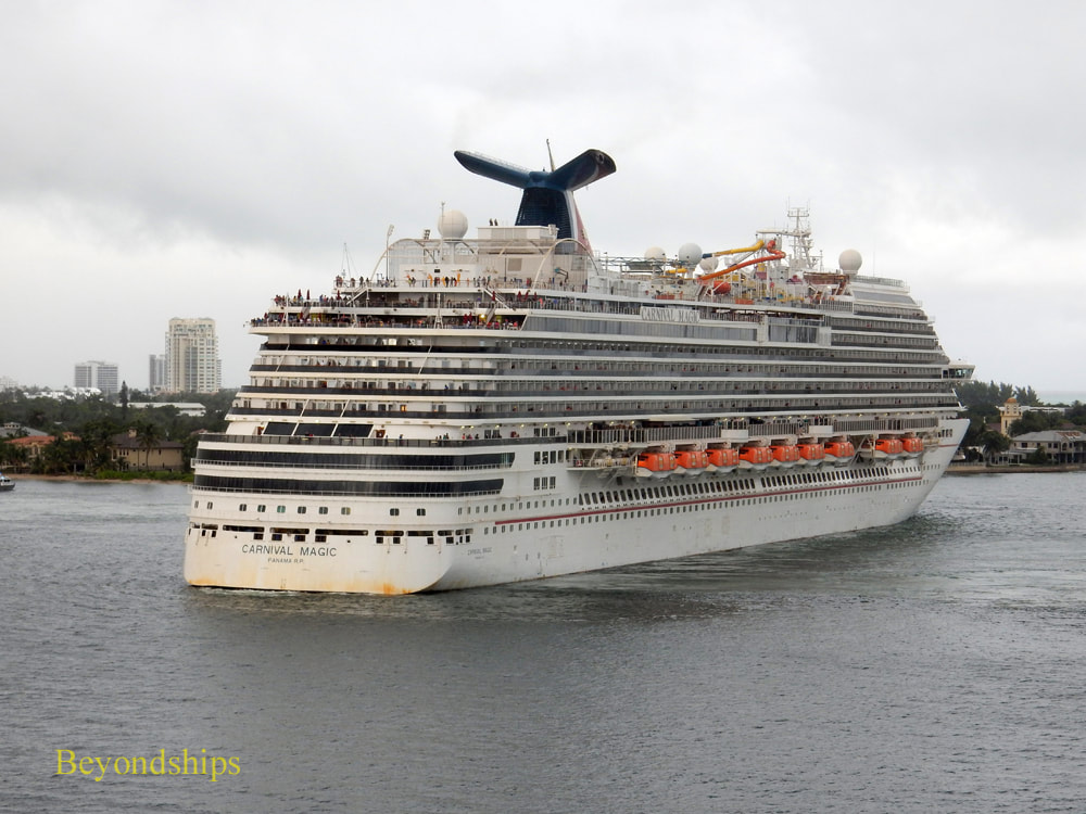 Cruise ship Carnival Magic