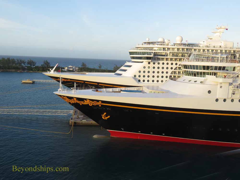 Cruise ships Disney Wonder and Disney Dream