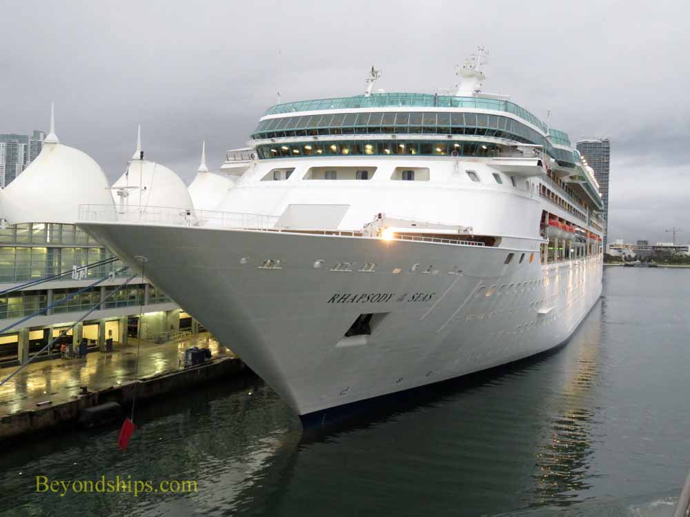 Cruise ship Rhapsody of the Seas
