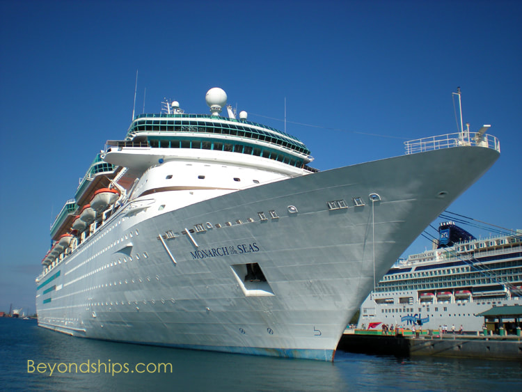 Cruise ship Monarch of the Seas