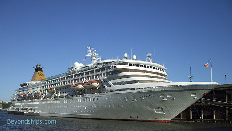 Horizon cruise ship as Island Star